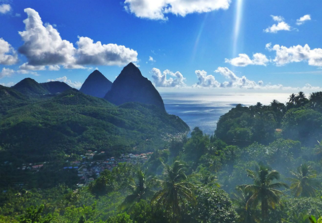 Pitons, St lucia