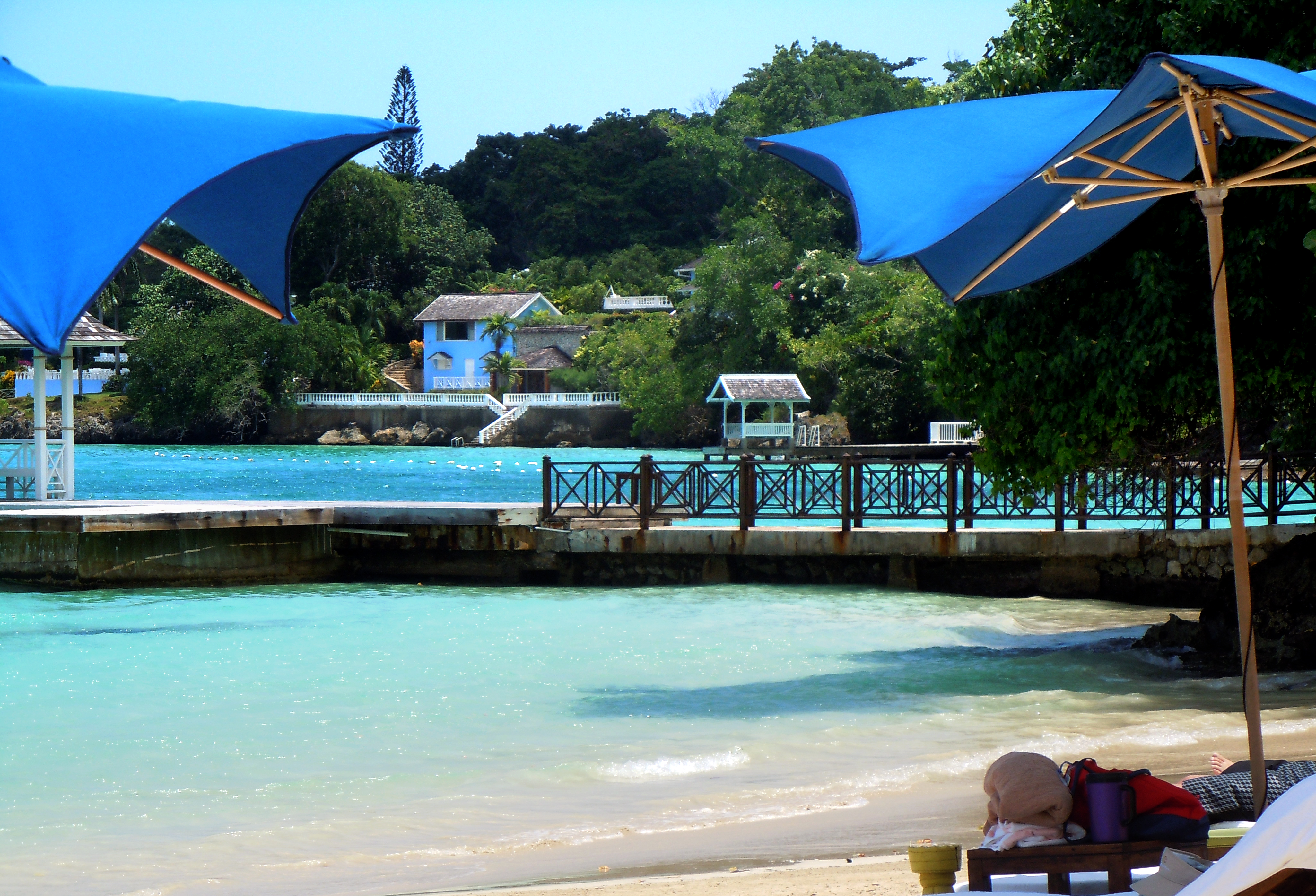 Luxury Hotels & Resorts