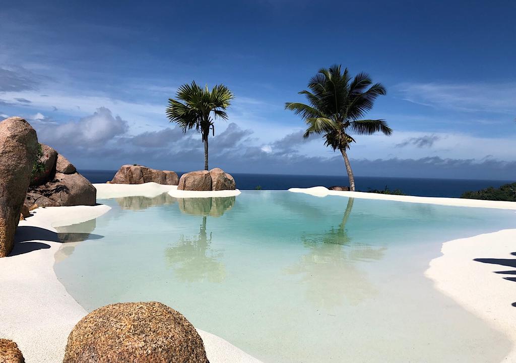 chateau de feuilles seychelles